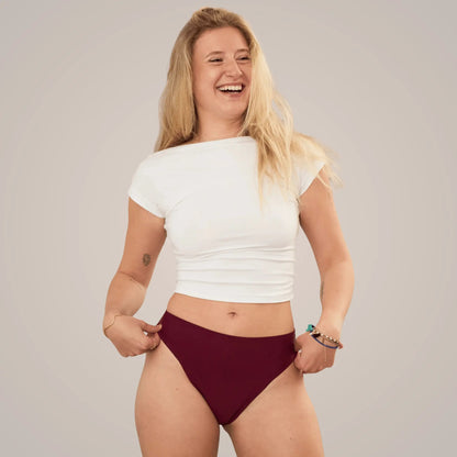 Rose burgund - Periodenslip mit klassischer Spitze